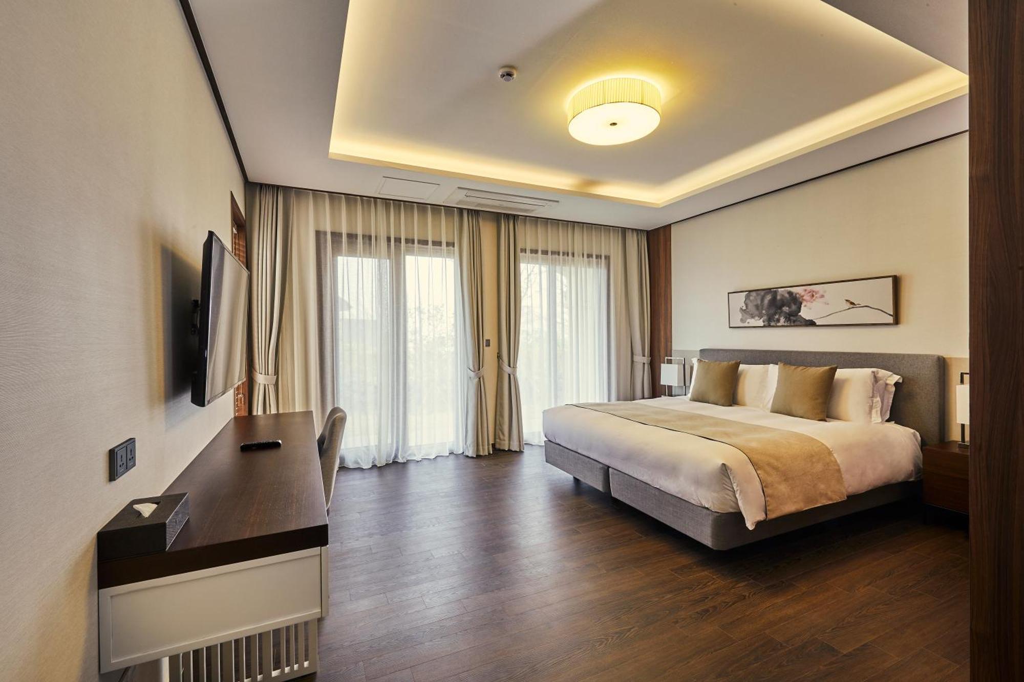 Camphortree Hotel And Resort Чеджудо Экстерьер фото
