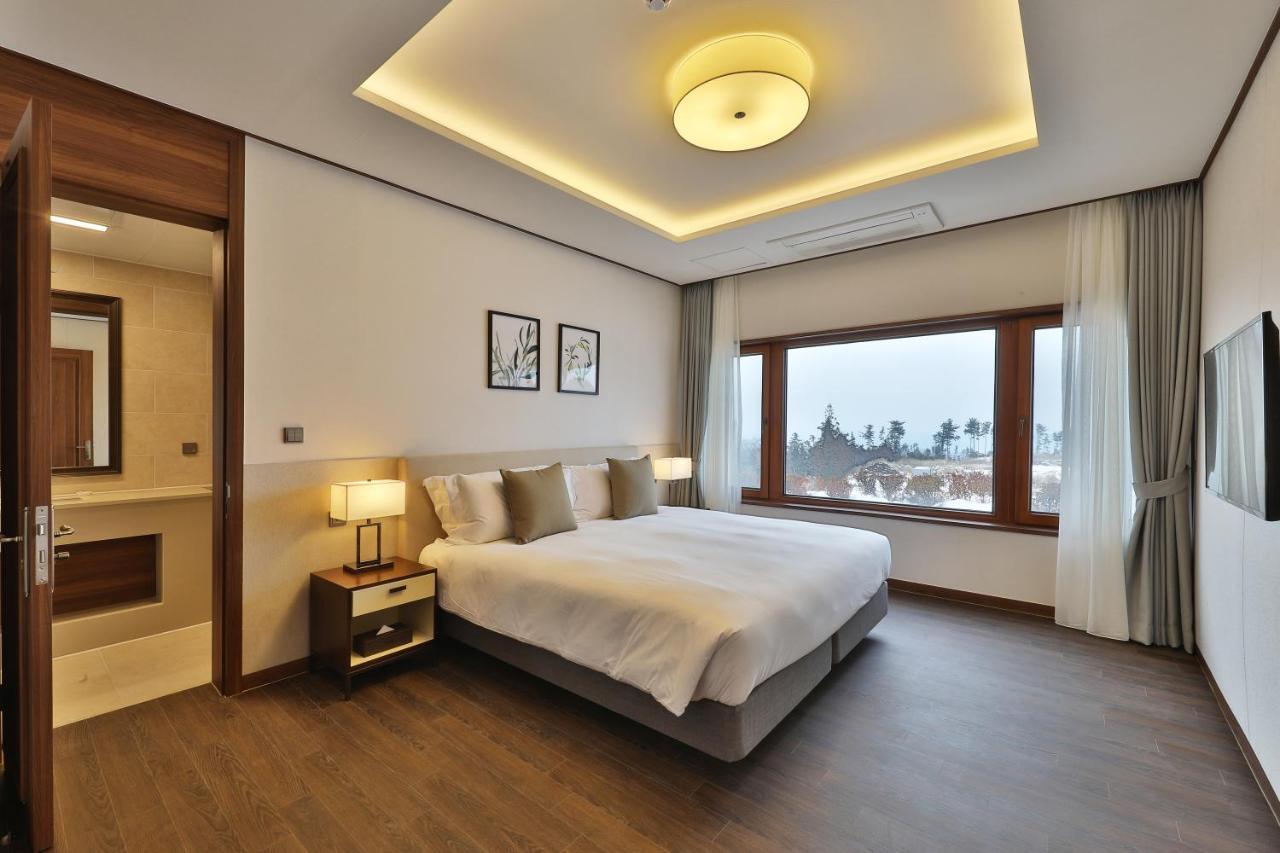 Camphortree Hotel And Resort Чеджудо Экстерьер фото