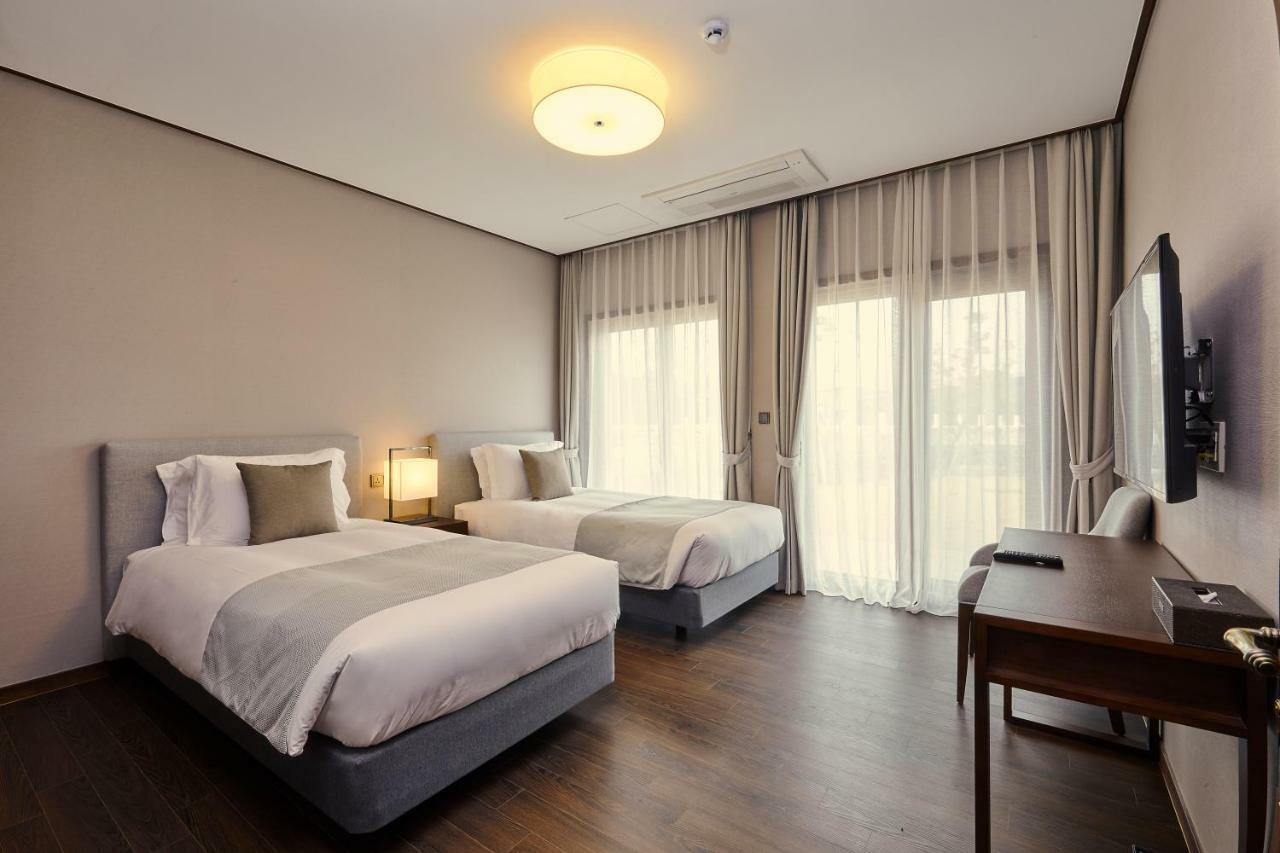 Camphortree Hotel And Resort Чеджудо Экстерьер фото